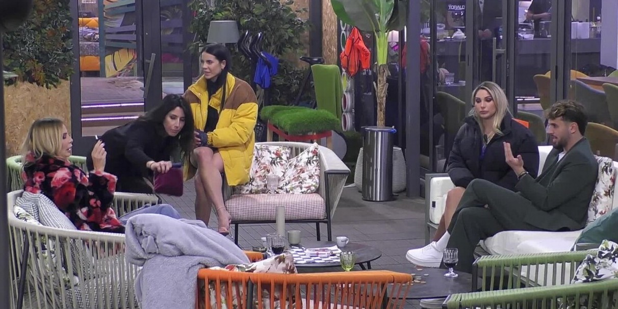 Scontro-Stefania-e-Chiara-GF
