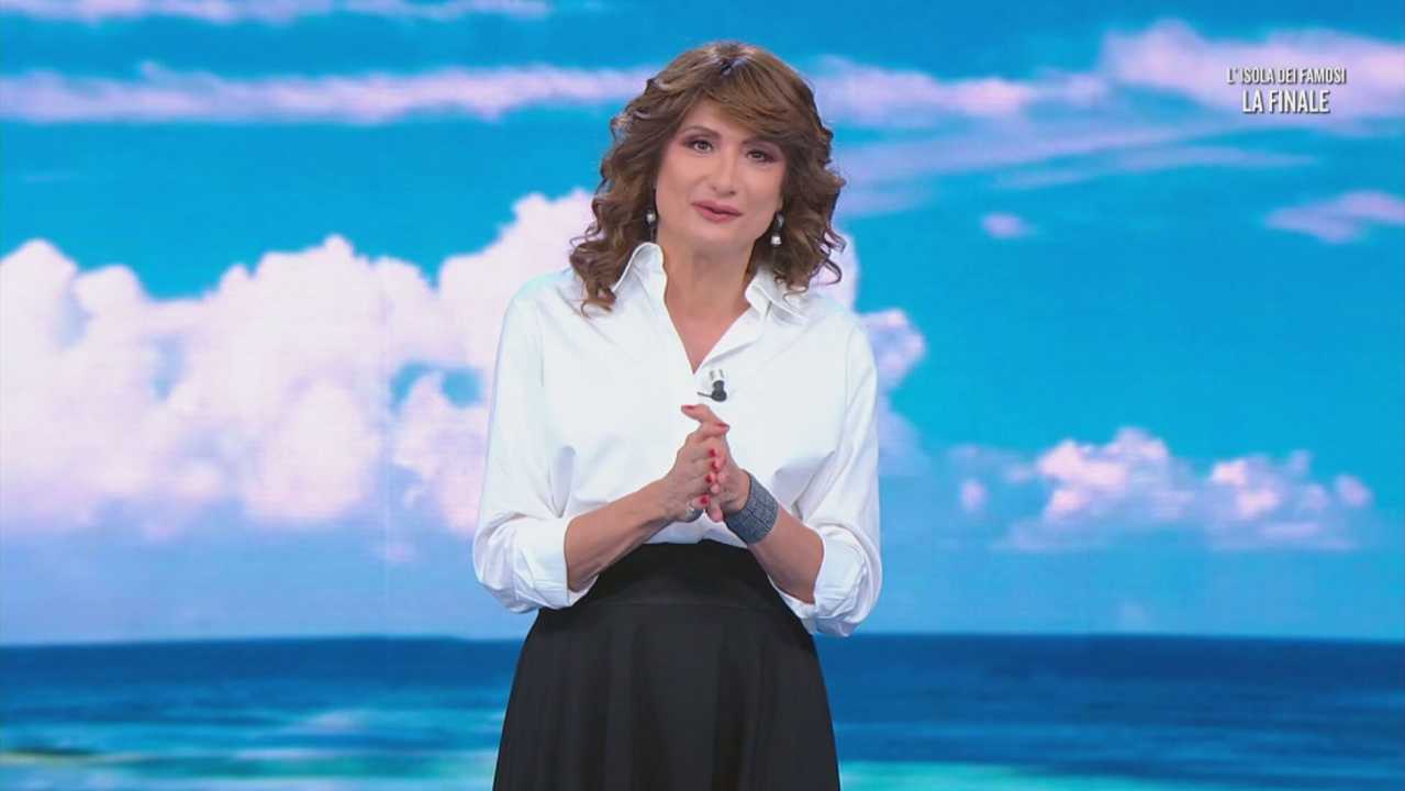 LIsola-dei-Famosi-Vladimir-Luxuria-Naufrago