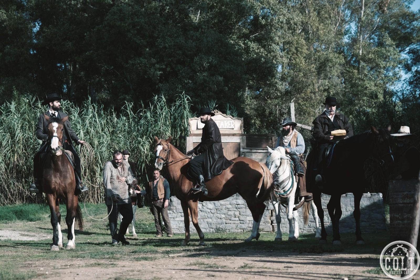 il-western-italiano-rivive-film-salva-pelle-mccoy-gioco-ruolo-colt-v8-65579
