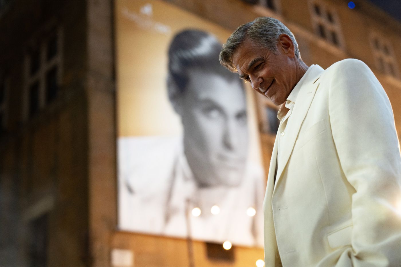 jay-kelly-first-look-netflix-punta-george-clooney-adam-sandler-oscar-2026-v3-798165
